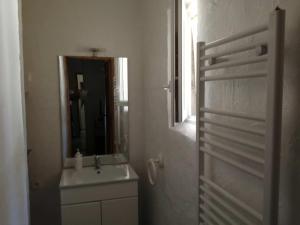 Appartements Mas Maurane - Le Romarin aux portes d'ARLES : photos des chambres