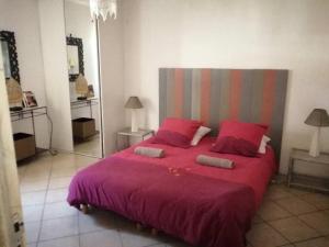 Appartements Mas Maurane - Le Romarin aux portes d'ARLES : photos des chambres