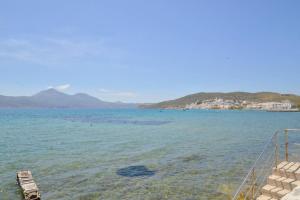 Esperos Seaside Apartment in Adamas, Milos Milos Greece