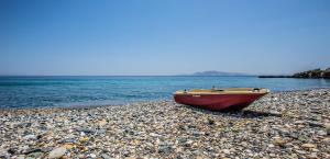 Unforgettable Tinos beach house Tinos Greece