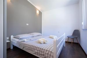 Sandy Bay Apartments - free mountainbike rental -