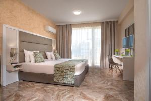 Marine Beach Sands-Inclusive