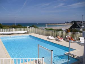 Appartements Rez de jardin piscine et plage : photos des chambres