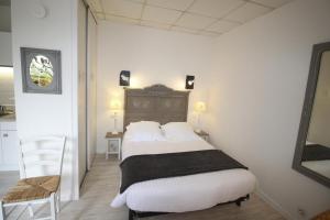 Hotels Logis Hotel & Restaurant Au Clos Paille Charme & Caractere : photos des chambres