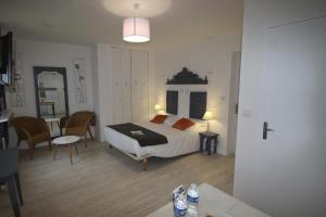 Hotels Logis Hotel & Restaurant Au Clos Paille Charme & Caractere : photos des chambres