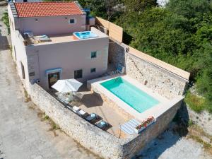 Olgas Filoxenia - Villa Aladanos-private pool and heated jacuzzi