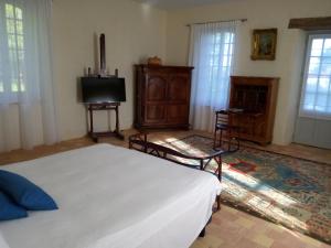 Hotels Chateau De Champdolent : photos des chambres