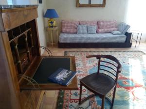 Hotels Chateau De Champdolent : photos des chambres