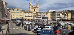 Appartements Le Panoramique.Vue mer.Bastia : photos des chambres