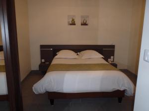 Hotels Contact hotel Les Ailes : photos des chambres