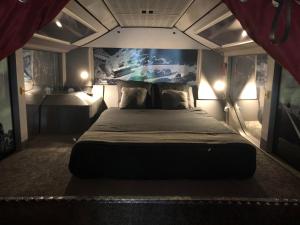 Maisons de vacances L Arret de Bus Insolite & SPA : photos des chambres