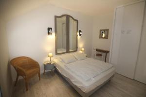 Hotels Logis Hotel & Restaurant Au Clos Paille Charme & Caractere : photos des chambres