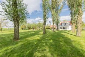 Prachtig gelegen vrijstaand landhuis - Kruiningen