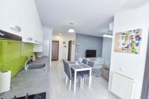 Stylish Stay - Executive - private parking and central location