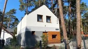 Grey House - Dominice