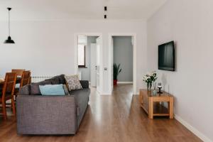 Terrace apartment near beach