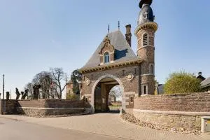 Poortgebouw Kasteel Borgharen - Maastricht - 米尔森