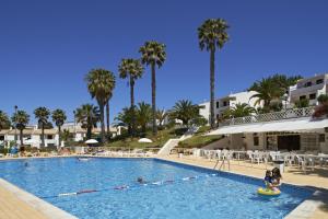 Villa Alba hotel, 
The Algarve, Portugal.
The photo picture quality can be
variable. We apologize if the
quality is of an unacceptable
level.