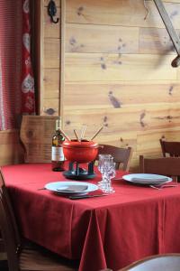 Hotels O CHALET 1700 chalet FFS : photos des chambres