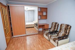 ул. Героев Днепра 5, рядом Днепр