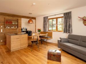 Brunnwirt ESSEN & WOHNEN