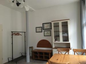 Ferienwohnung Mittendrin -Balkon-
