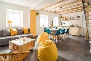 Štulceva Hiša - Podmelec