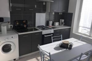 Appartements F2 agreable proche de toute commodite : photos des chambres