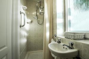 Family Bungalow with Private Pool