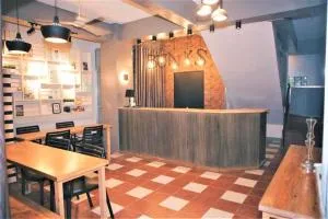 Bunks Hostel - Tabok