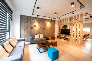 Tide of Happiness Travelodge No.2