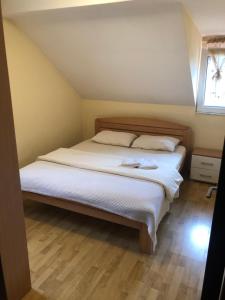 Three-Bedroom House room in Vikendica Maksimović