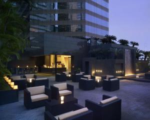 Bar/lounge, Grand Hyatt Hong Kong in Hong Kong