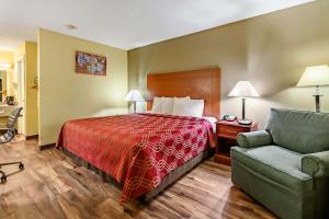 Econo Lodge Athens I-65