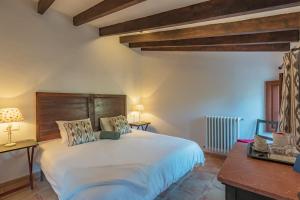 Double Room with Private External Bathroom room in Son Niu Vell-La Hermossa