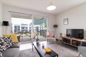 Modern 2 bedrooms apartment at Le Bouveret. Self-checkin.