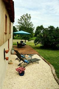 Chalets 17th C French Pigeonaire - magical romantic couples retreat : photos des chambres