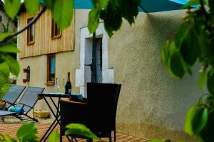 Chalets 17th C French Pigeonaire - magical romantic couples retreat : photos des chambres