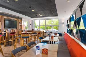 Holiday Inn Express Burton on Trent by IHG - 3-star hotels in Burton upon Trent