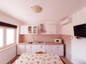 Apartments Renato Mužić Cres