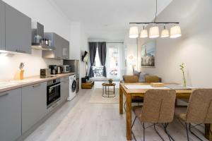 The Lohmeyerstr lI - Group Flat in Central Berlin, Family-Friendly, 2BR, 4- 6 Guests