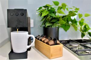 TWO TEN Sleeps 10! Luxury CBD Accommodation