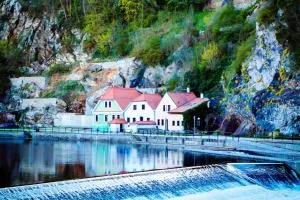 Pension Labyrint - Dobrkovice