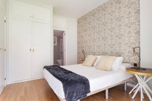 Art House Renoir Plaza Universitat Sant Antoni