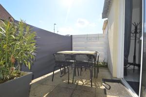 Appartements Maisonnette avec terrasse a 50m de la plage : photos des chambres