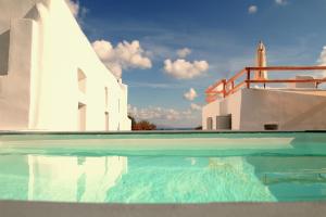 Karpimo Suites