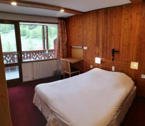 Hôtel Les Lores photo 12