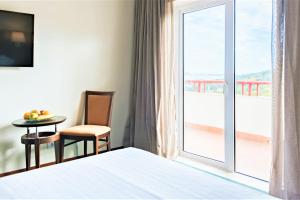 Superior Twin Room with River View room in Amazonia Jamor Hotel