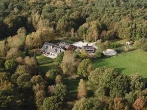 Inn The Woods - Private Stay - 沃登贝赫