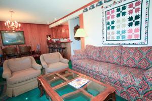 Apartment room in Mammoth Ski & Racquet Club #115